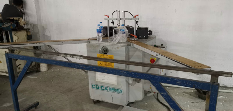 dan-may-lam-cua-nhom-tai-xingfa-alutech-05
